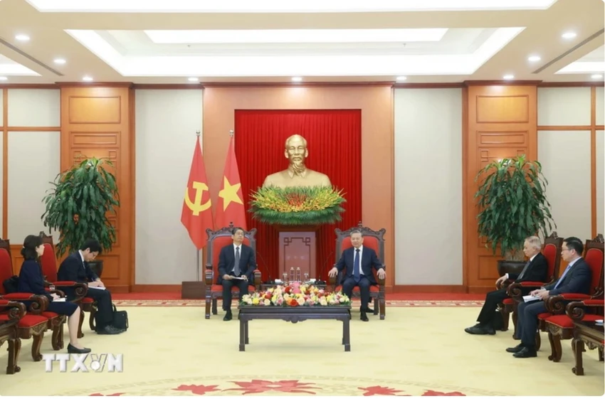TongBithuNhatban.jpg