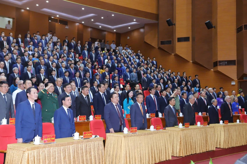 le-thanh-long.jpg