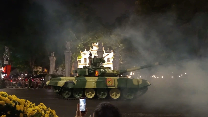 phi-hung-xe-tang1.jpg