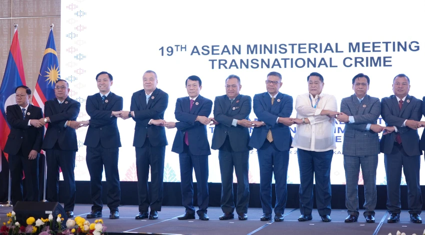 Các đại biểu tại phiên họp toàn thể sáng 10/09.