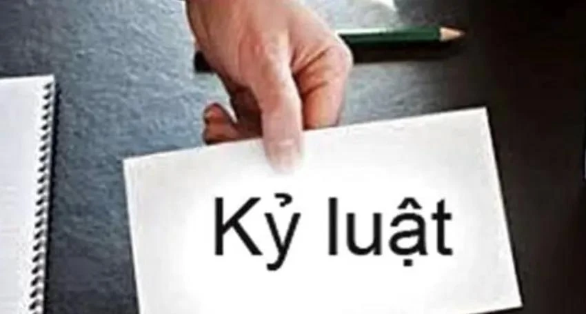 bo-chinh-tri-ky-luat.jpg