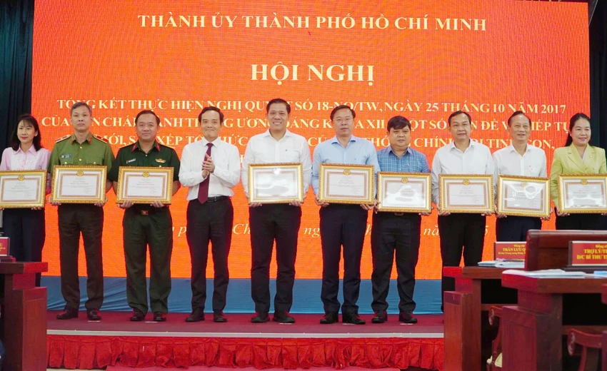 sua_tp-hcm-dam-bao-canh-tranh-lanh-manh-trong-bo-nhiem-can-bo-khi-sap-xep-bo-may.jpg