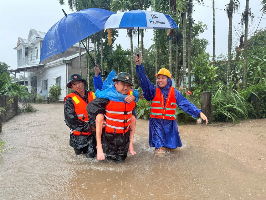 NHAT2.jpg
