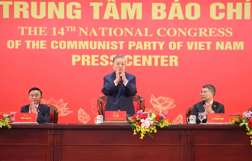1_TBT-hop-bao.jpg