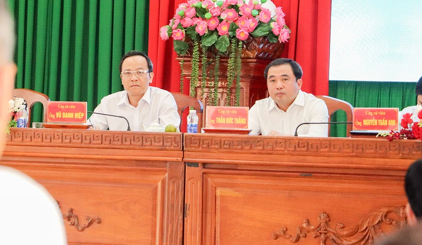 sua_tiep-xuc-cu-tri-can-tho.jpg