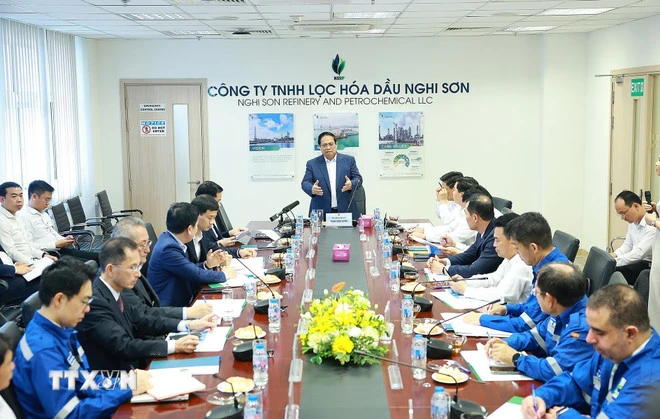 2903-thu-tuong-nha-may-loc-hoa-dau-nghi-son-3.jpg