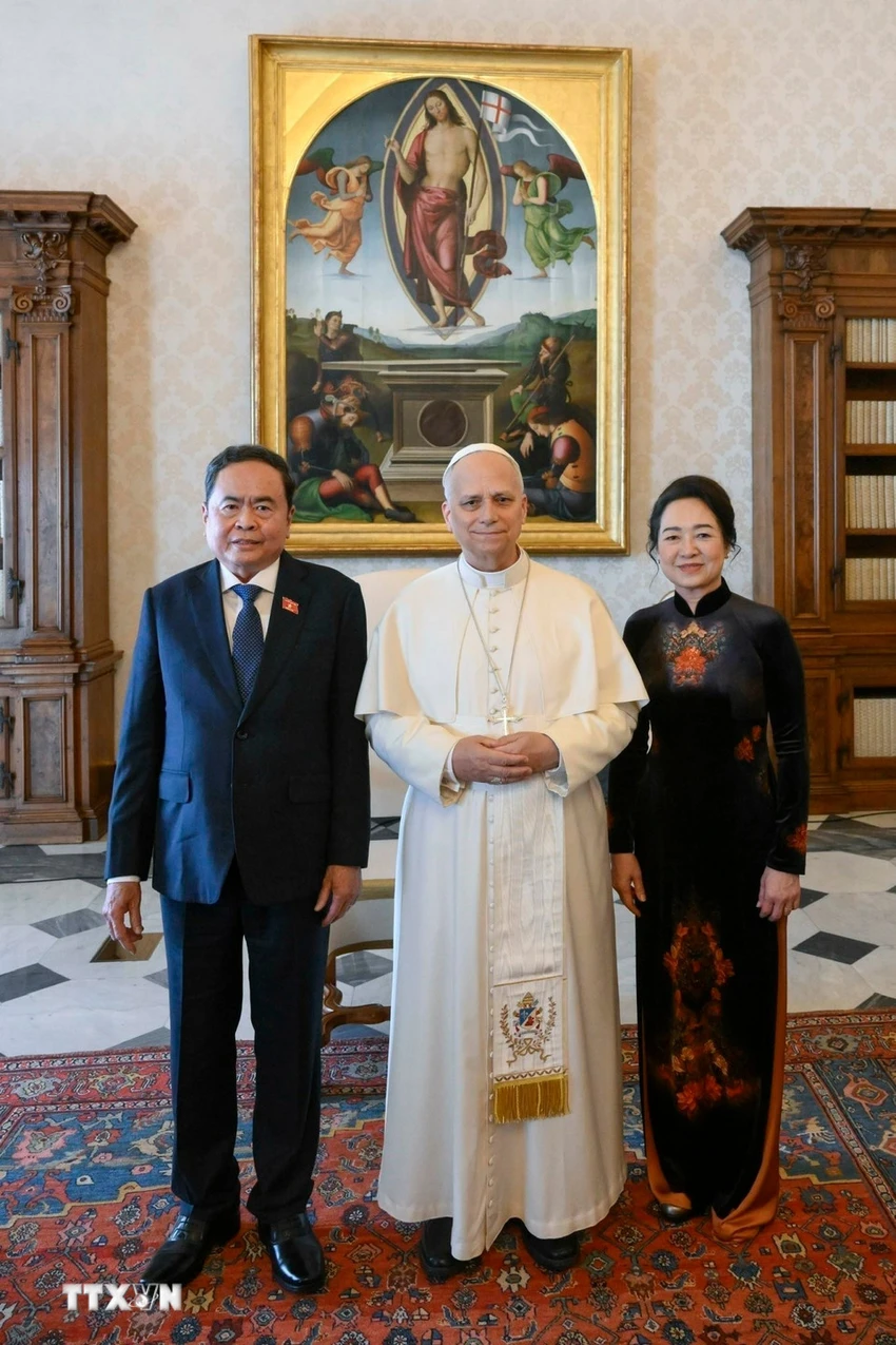 chu-tich-quoc-hoi-tran-thanh-man-tiep-kien-giao-hoang-leo-xiv-8695398-4.jpg