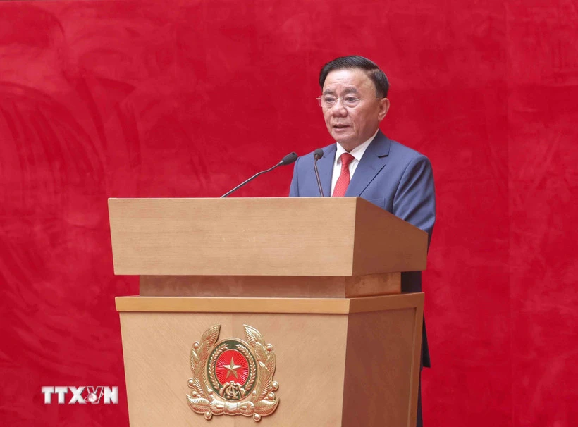 thuong-truc-ban-bi-thu-tran-cam-tu-du-le-ky-niem-80-nam-ngay-truyen-thong-luc-luong-an-ninh-noi-dia.jpg