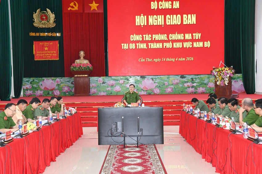 nguyen-van-long-chong-ma-tuy3.jpg