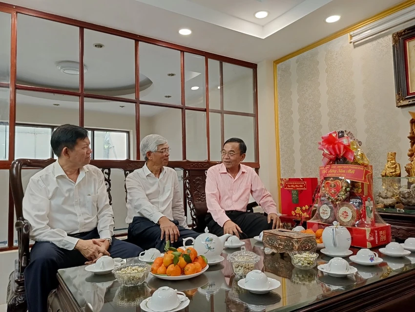 ong-Vo-Van-Hoan.jpg