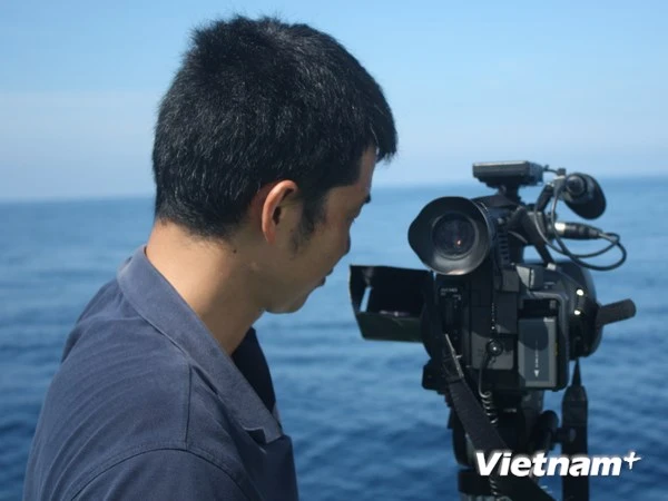 Nhà báo "ngoại" ở Hoàng Sa nói về những hành động phi pháp của Trung Quốc ảnh 3
