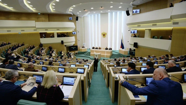 Thượng viện Nga rút quyền đưa quân đến Ukraine của Tổng thống Putin ảnh 1