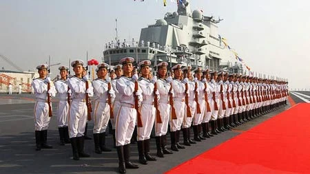 Trung Quốc nuôi tham vọng hải quân biển xanh. Ảnh: Reuters