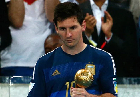 Nhận Quả bóng vàng, Messi trở thành "nạn nhân" của FIFA ảnh 1
