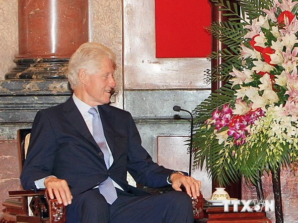 Chủ tịch nước và Thủ tướng tiếp cựu Tổng thống Mỹ Bill Clinton ảnh 2 Chủ tịch nước và Thủ tướng tiếp cựu Tổng thống Mỹ Bill Clinton ảnh 2