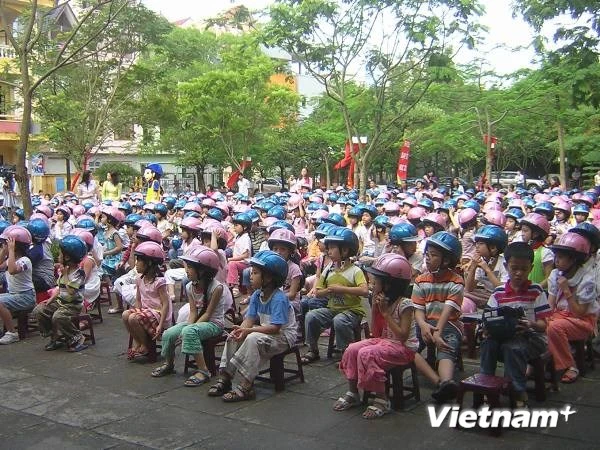 Cấm học sinh lớp 1… đua xe trái phép ảnh 1