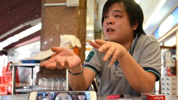 Jover Chew, Mobile Air, khu Sim Lim Square, Singapor, iPhone 6, phí bảo hành