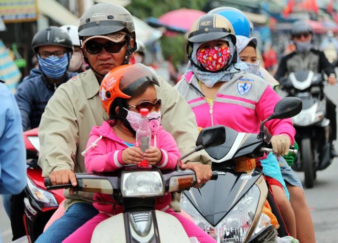 Cửa ngõ Hà Nội, TP.HCM ùn ứ khi người dân trở lại sau kỳ nghỉ ảnh 10 Cửa ngõ Hà Nội, TP.HCM ùn ứ khi người dân trở lại sau kỳ nghỉ ảnh 10