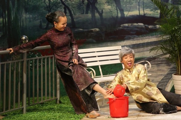 Sao và chuyện nộp thuế: Cátsê 'khủng', 'né' thuế tinh vi ảnh 1