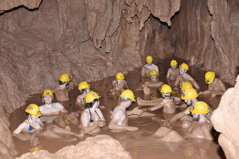 Khám phá 'tắm bùn hang động' tại Phong Nha - Kẻ Bàng ảnh 3 Khám phá 'tắm bùn hang động' tại Phong Nha - Kẻ Bàng ảnh 3