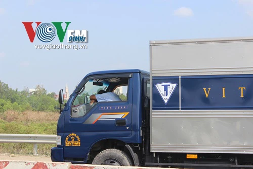 Cửa ngõ Sài Gòn kẹt xe khủng khiếp, kéo dài trong nhiều giờ ảnh 10 Cửa ngõ Sài Gòn kẹt xe khủng khiếp, kéo dài trong nhiều giờ ảnh 10