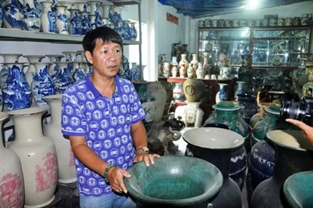 Kho cổ vật của 'ông trùm' gốm sứ Sài Gòn ảnh 3 Kho cổ vật của 'ông trùm' gốm sứ Sài Gòn ảnh 3