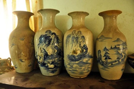 Kho cổ vật của 'ông trùm' gốm sứ Sài Gòn ảnh 5 Kho cổ vật của 'ông trùm' gốm sứ Sài Gòn ảnh 5