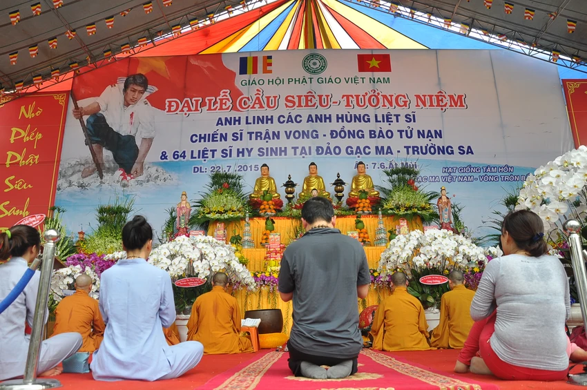 Tổ chức đại lễ cầu siêu 64 liệt sĩ hy sinh tại Gạc Ma ảnh 3 Tổ chức đại lễ cầu siêu 64 liệt sĩ hy sinh tại Gạc Ma ảnh 3