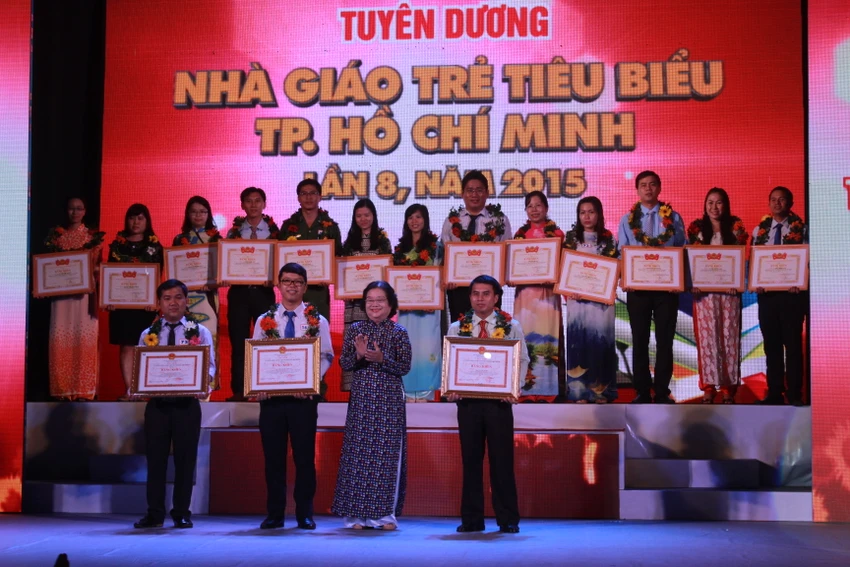 TP.HCM vinh danh 179 nhà giáo trẻ tiêu biểu ảnh 2 TP.HCM vinh danh 179 nhà giáo trẻ tiêu biểu ảnh 2