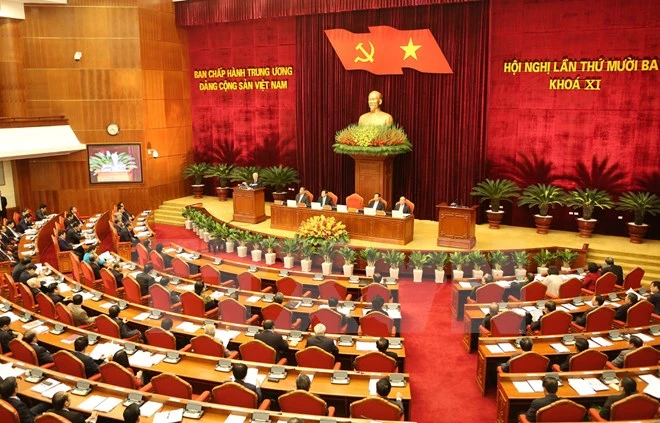 Trung ương dành cả ngày cuối tuần thảo luận công tác nhân sự ảnh 1