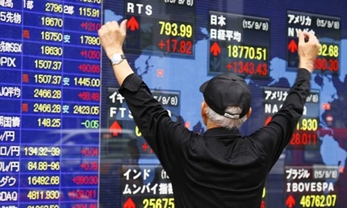 Chứng khoán năm nay sẽ tiếp tục biến động lớn. Ảnh:Asia News phong-thuy-kinh-te-nam-khi