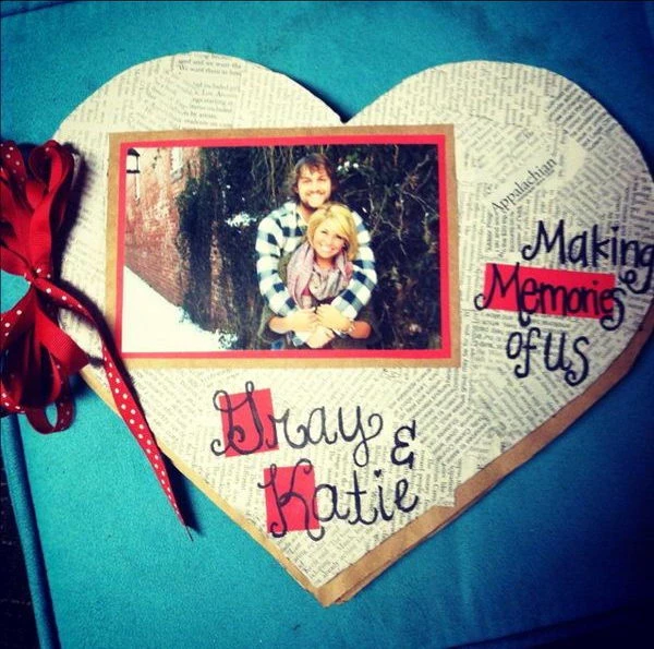 Một ý tưởng ngày Valentine dành tặng bạn trai sử dụng báo và ruy-băng