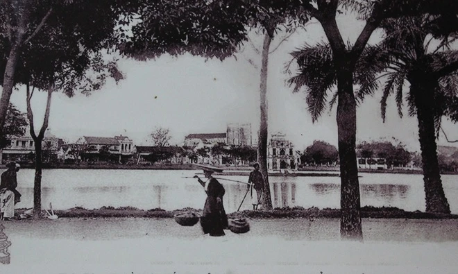 Chùm ảnh: Hồ Gươm hơn 100 năm trước ảnh 12