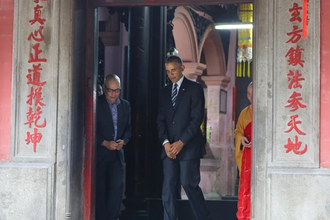 Chùa Ngọc Hoàng là nơi đầu tiên ông Obama ghé thăm khi đến Sài Gòn. Ảnh:Hải An. Nguoi huong dan ong Obama o chua Ngoc Hoang ke gi? hinh anh 3