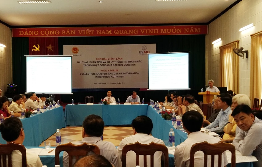 ĐBQH không đủ thông tin mà 'bấm nút' là vô trách nhiệm ảnh 1 ĐBQH không đủ thông tin mà 'bấm nút' là vô trách nhiệm ảnh 1