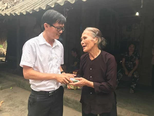2 tin buồn làm lòng người quặn thắt ảnh 2
