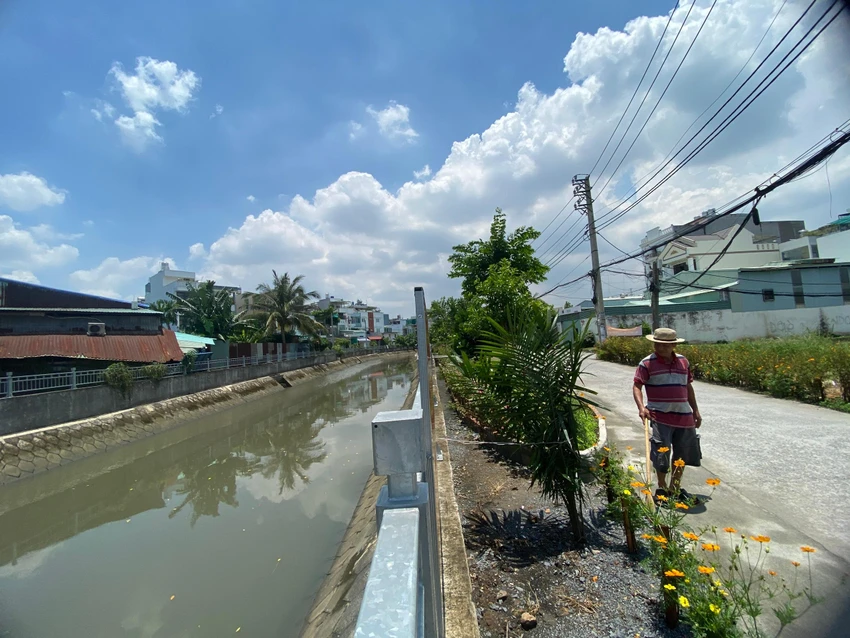 Rạch Giao Khẩu sau khi được cải tạo đã khang trang, sạch đẹp. Ảnh: HUỲNH THƠ Rạch Giao Khẩu sau khi được cải tạo đã khang trang, sạch đẹp. Ảnh: HUỲNH THƠ