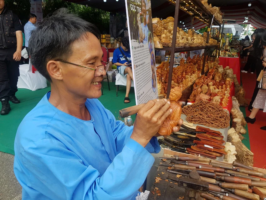 mo-rong-thi-truong.jpg