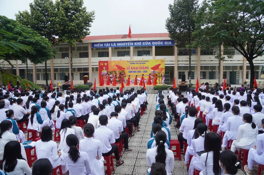khai.jpg