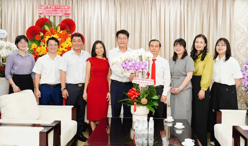 bao-phap-luat-tp-hcm-bao-chi-1-250-5201.jpg