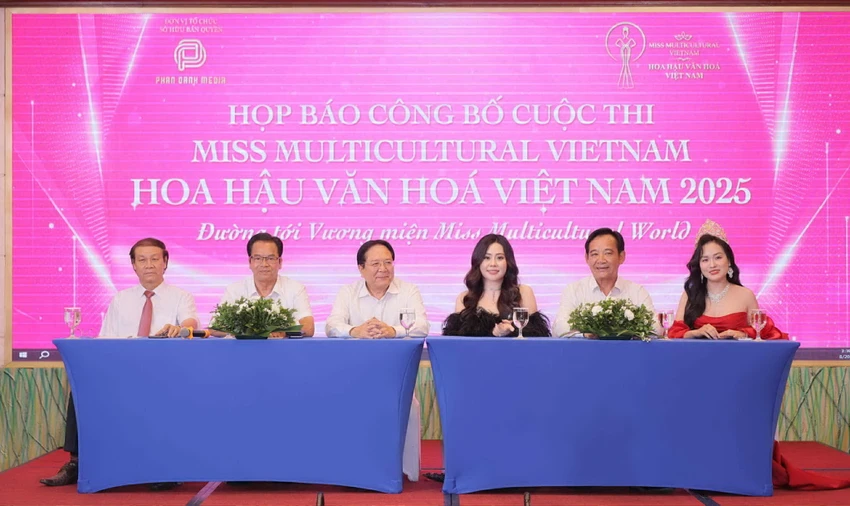 hoa-hay-van-hoa-viet-nam.jpg