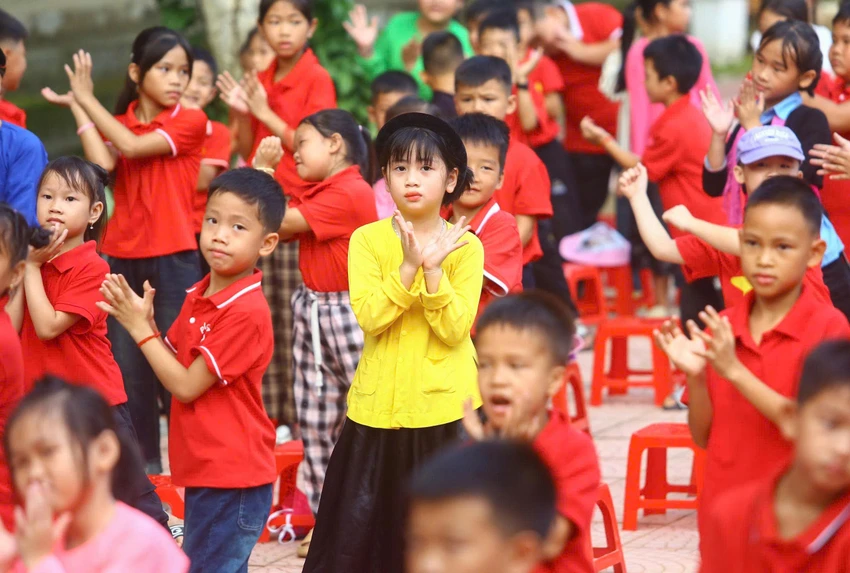 khai-giang-nam-hoc-1.jpg