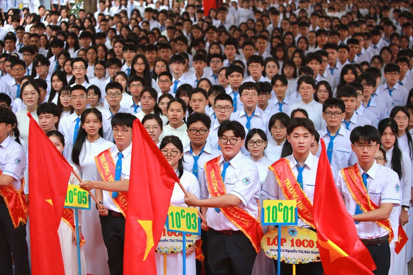 NN chao co 2.jpg