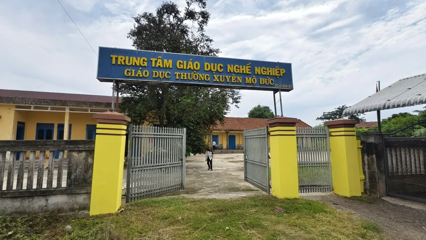 phong-hoc-bi-hu-hong.jpg