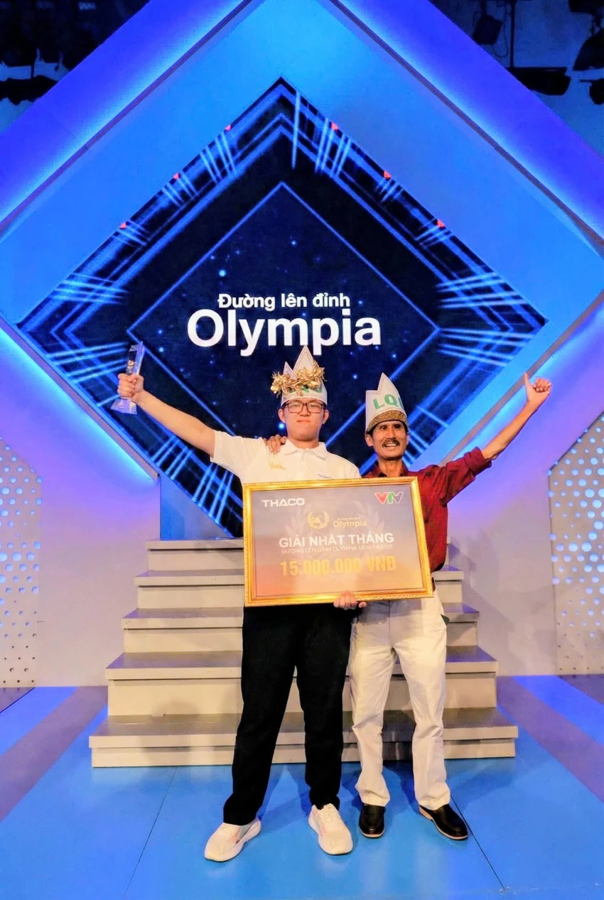 olymlia 4.jpg