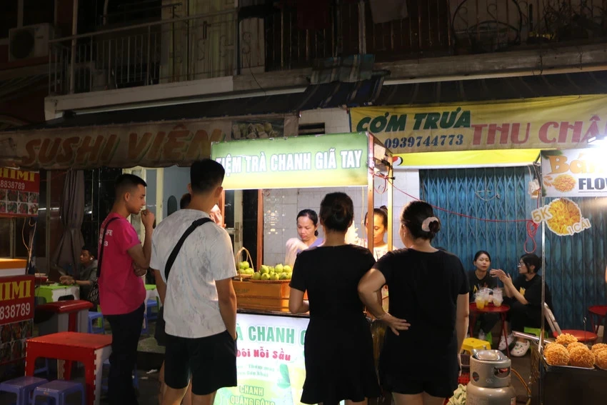 Bánh đồng xu hết “hot trend”, người bán chuyển sang mô hình khác.jpg