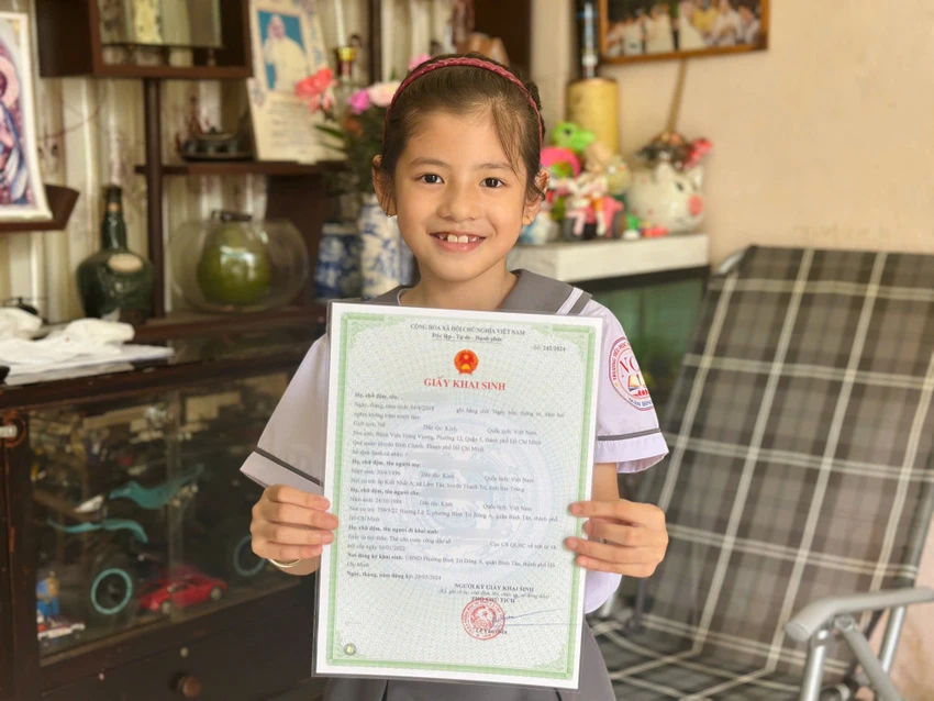 khoi-nguon-niem-tin-mo-ra-tuong-lai-moi-tu-giay-khai-sinh-cccd.jpg