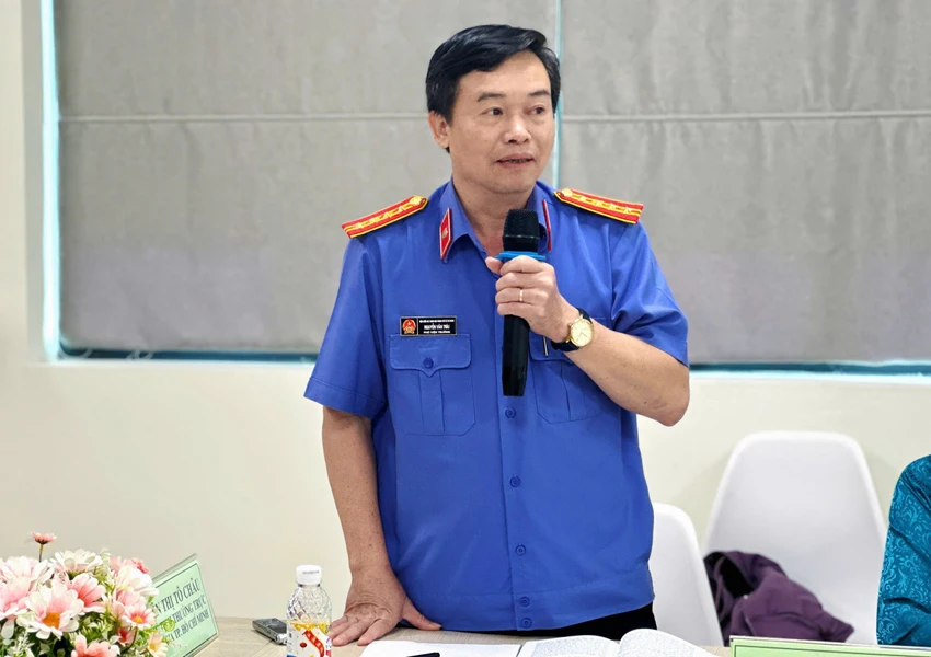 2tp-hcm-soi-noi-cac-hoat-dong-huong-ung-ngay-phap-luat-viet-nam-2025.jpg