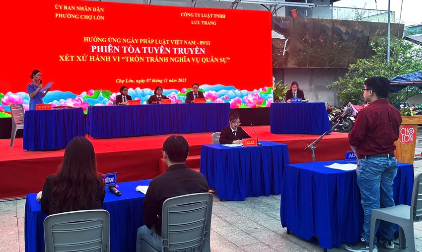 Pháp luật