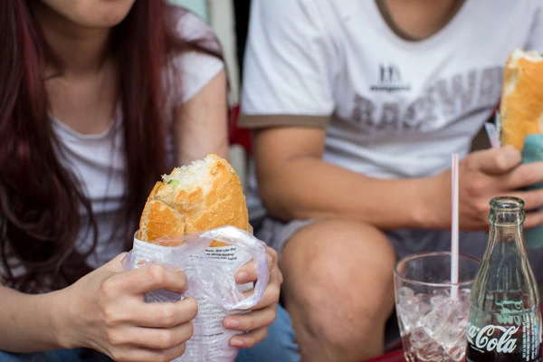 Vì sao bánh mì Sài Gòn lên báo Mỹ? ảnh 5 Vì sao bánh mì Sài Gòn lên báo Mỹ 4
